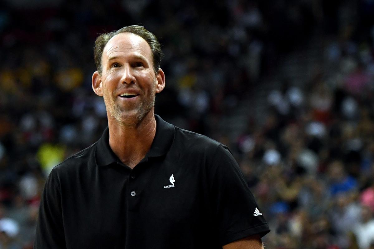 包含从菲尼克斯太阳今晨防线松动到武汉三镇赛前更衣室发声，风云突变上海申花转会期状态回暖的词条